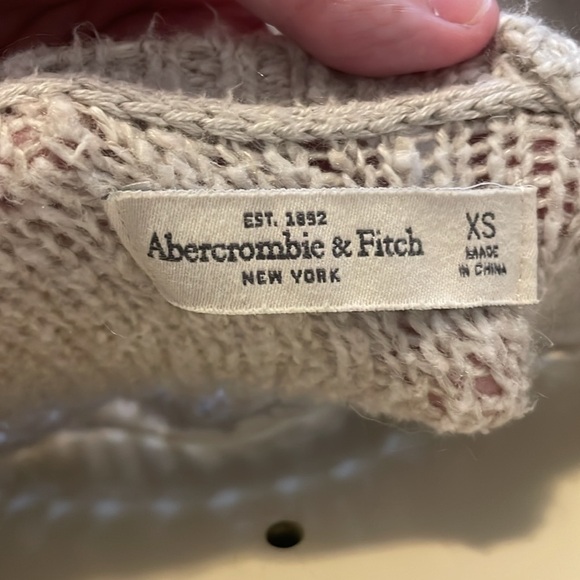 Abercrombie & Fitch Knit Sweater XS - Picture 5 of 6